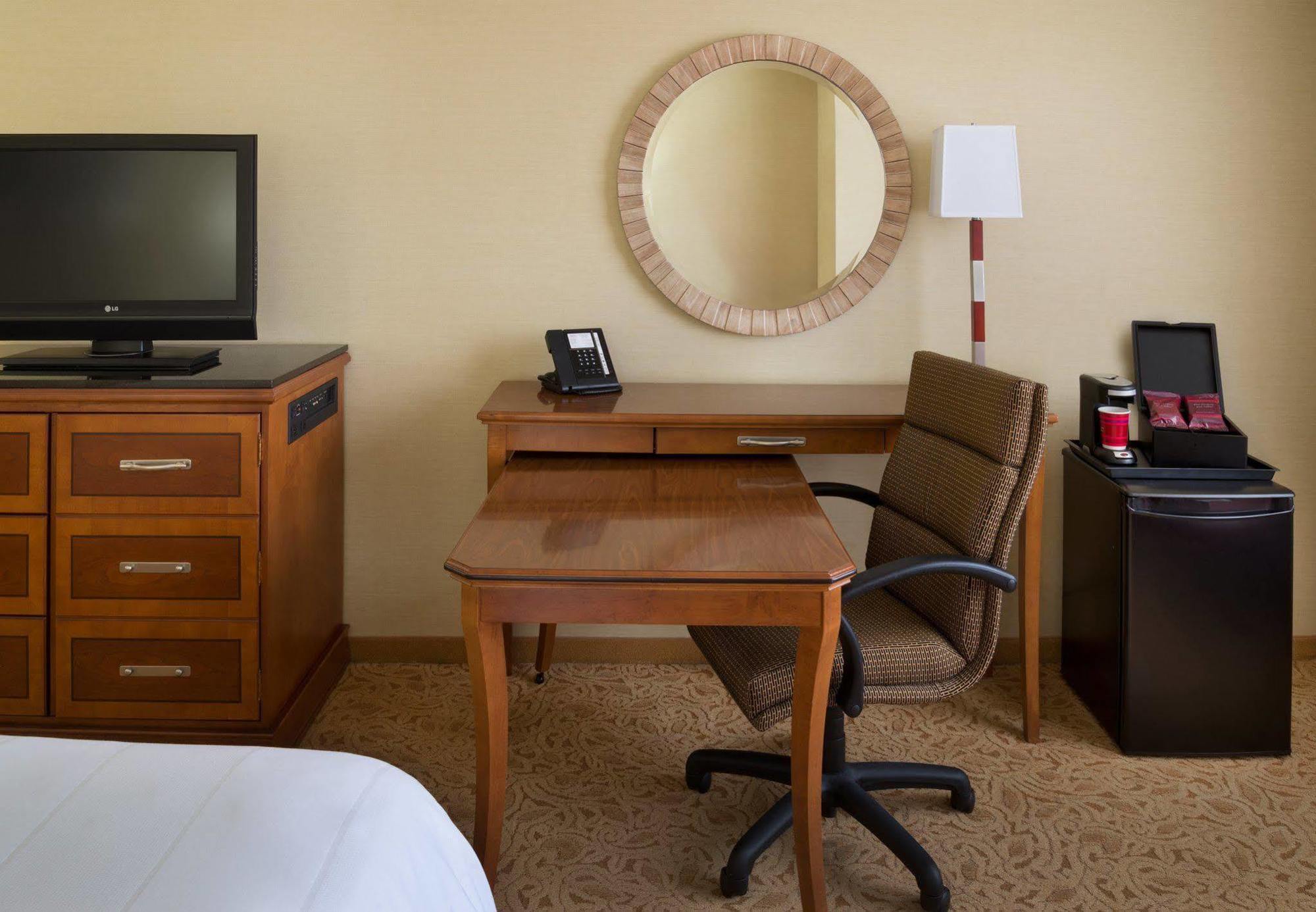 Aguascalientes Marriott Hotel מראה חיצוני תמונה